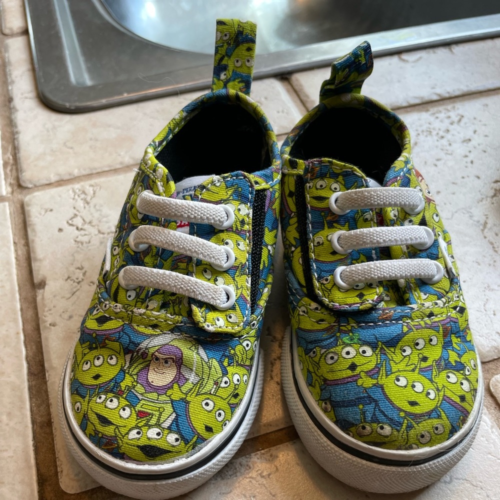 Toddler toy story vans